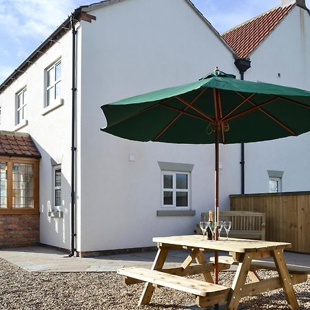 Folkton Park Farm Cottage מראה חיצוני תמונה